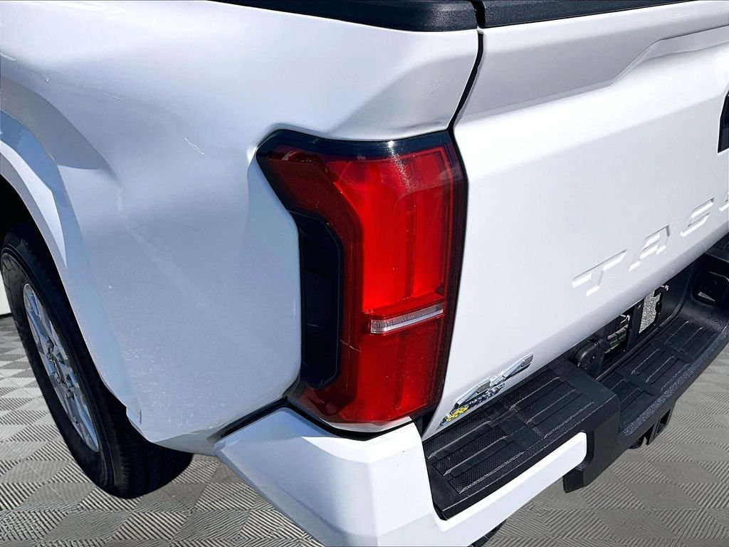 Used 2026 White Toyota SR5 image 34