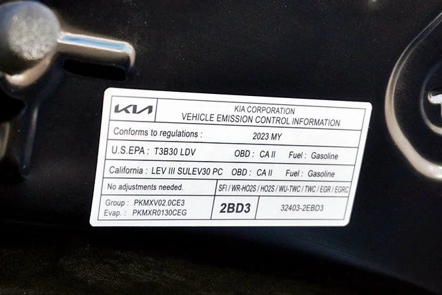 Used 2023 Black Kia LXS image 32