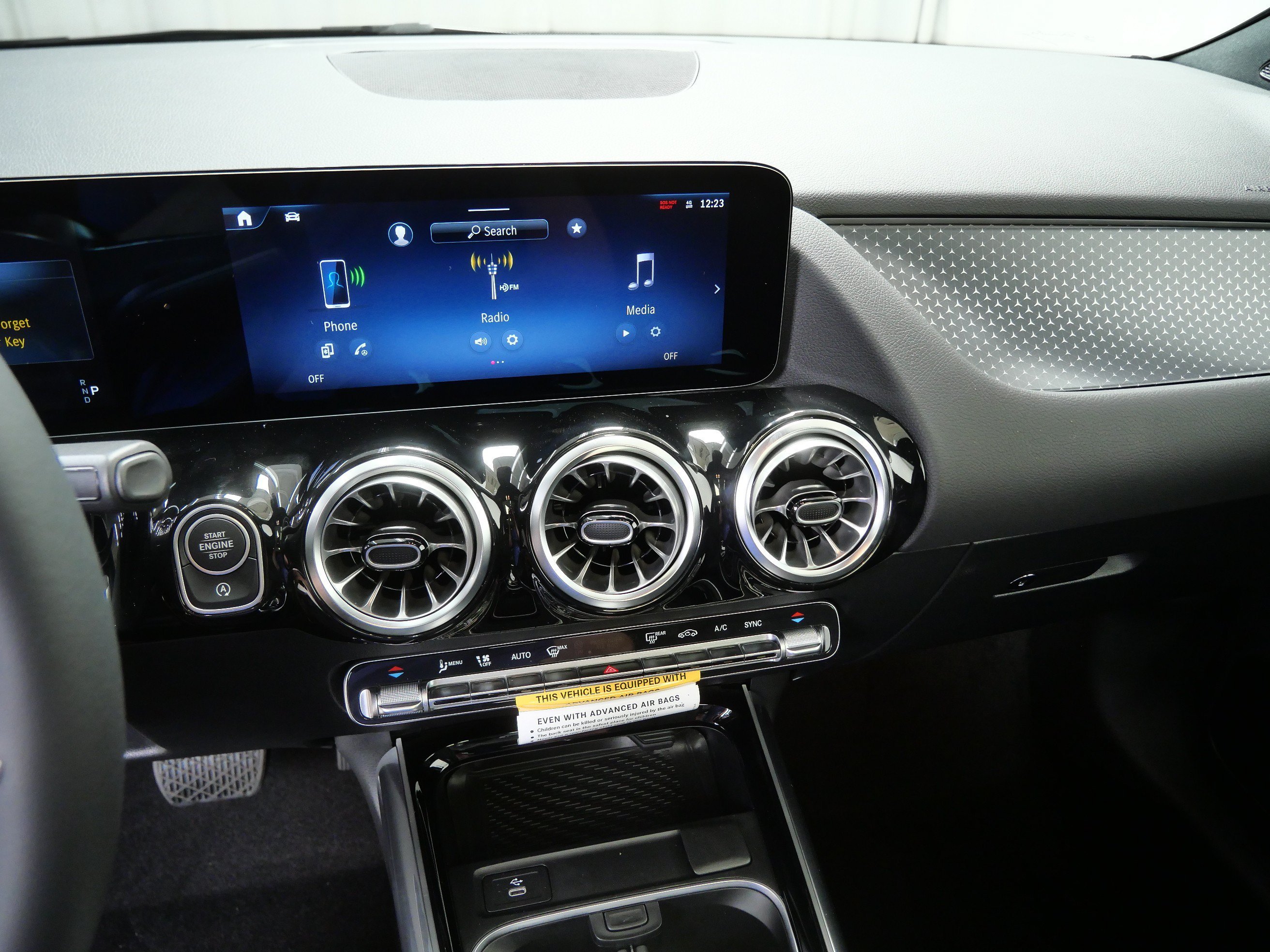 New 2026 Night Black Mercedes-Benz GLA 250 image 10