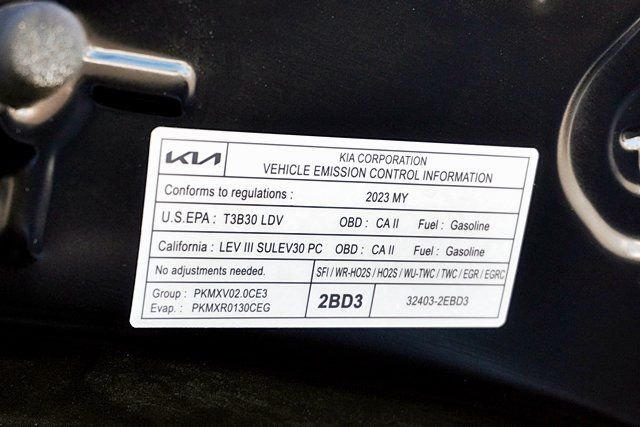 Used 2023 Black Kia LXS image 32