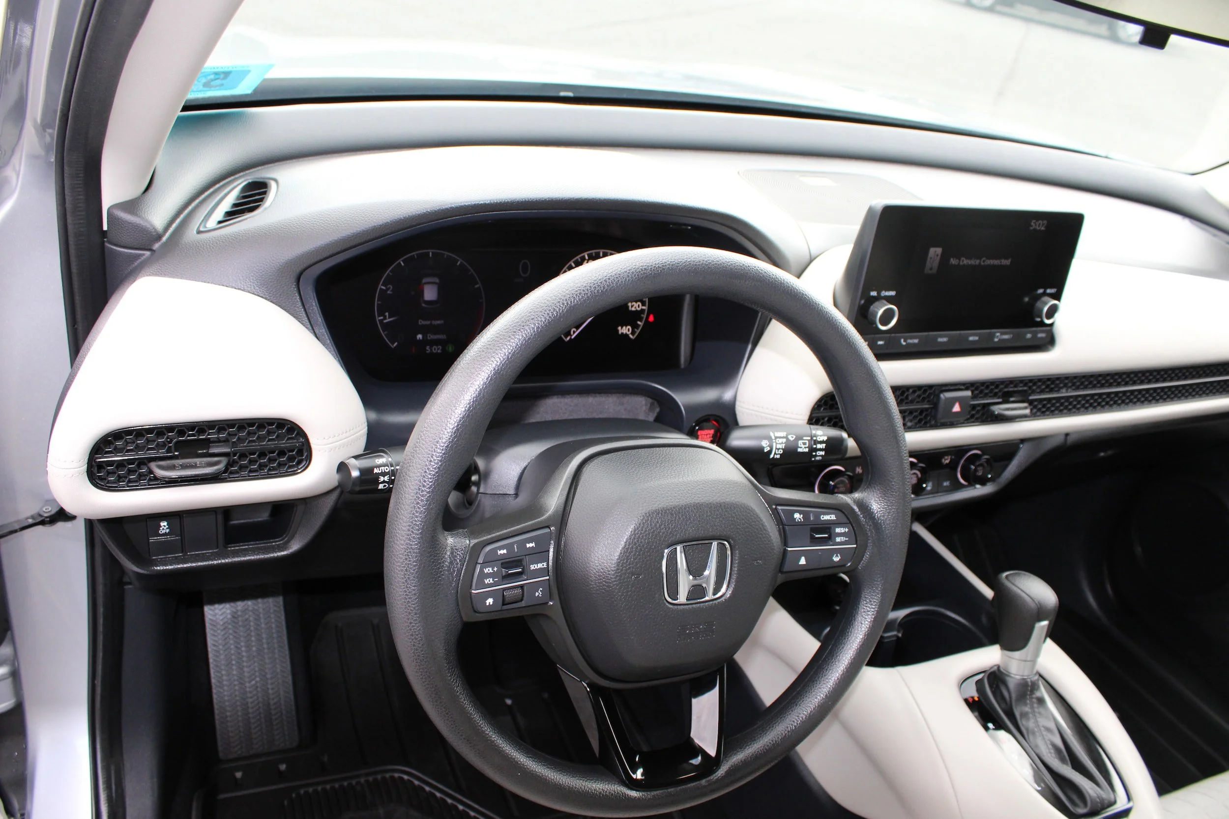 Used 2024 Silver Honda LX image 8
