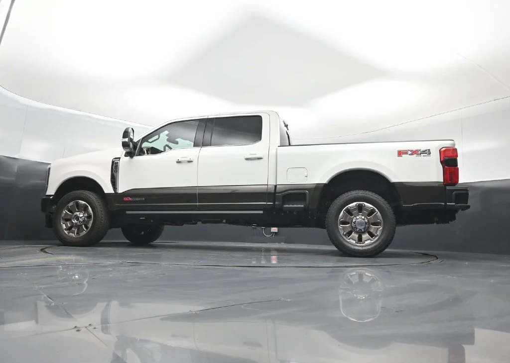 Used 2025 White Ford King Ranch image 8
