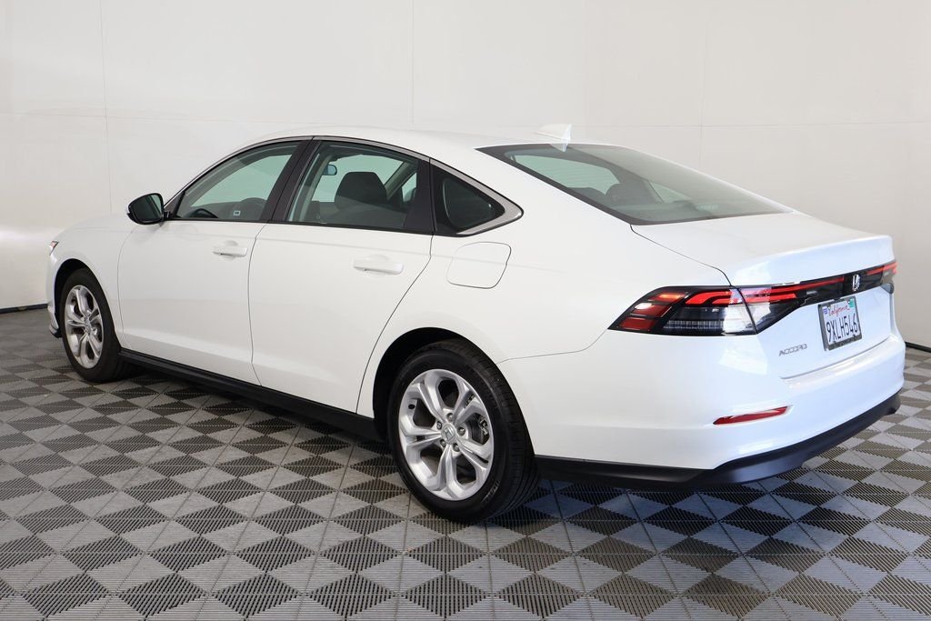2025 Honda Accord LX - Photo 6