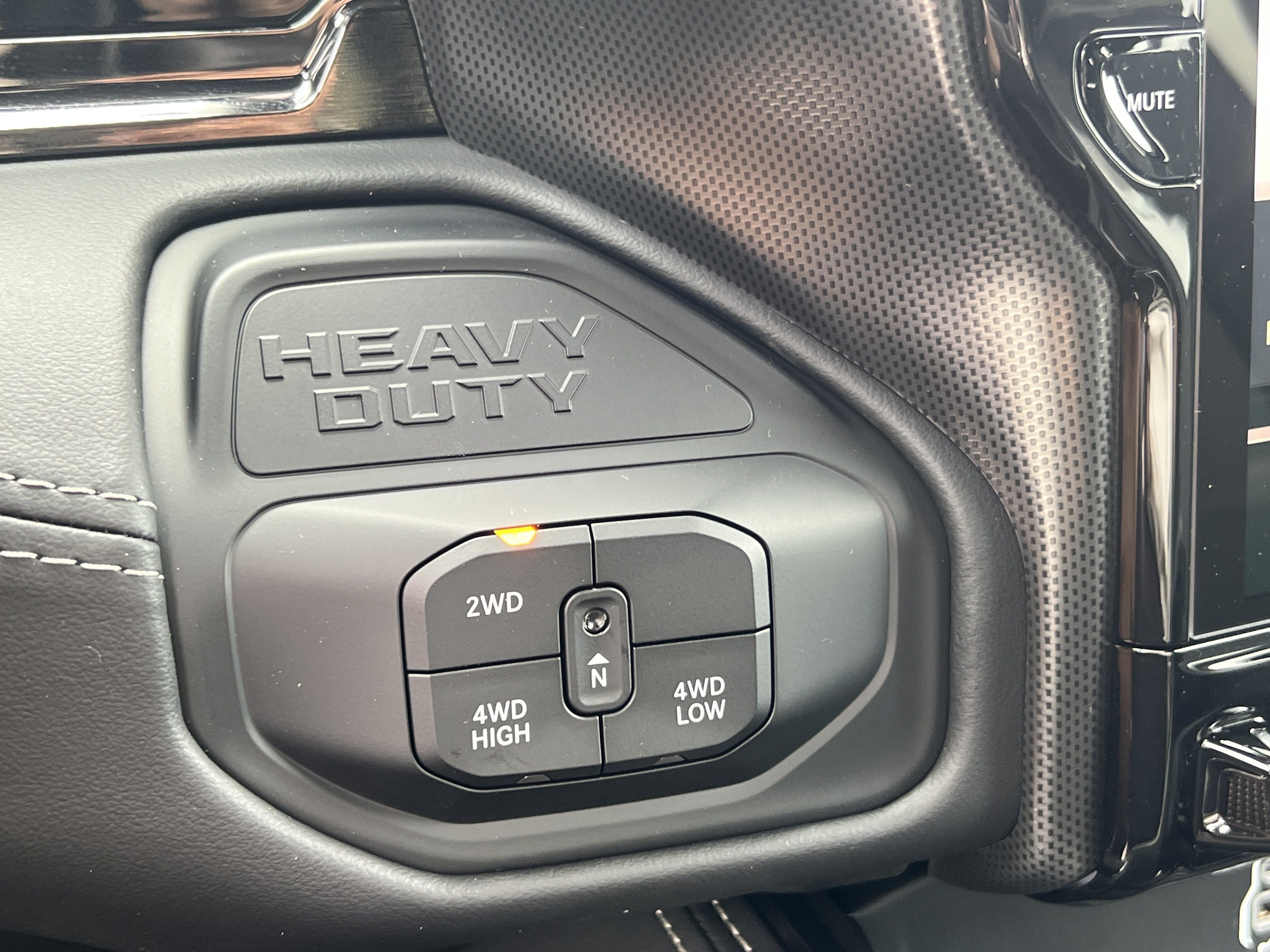 New 2026 Ceramic Gray Clearcoat Ram Limited image 32