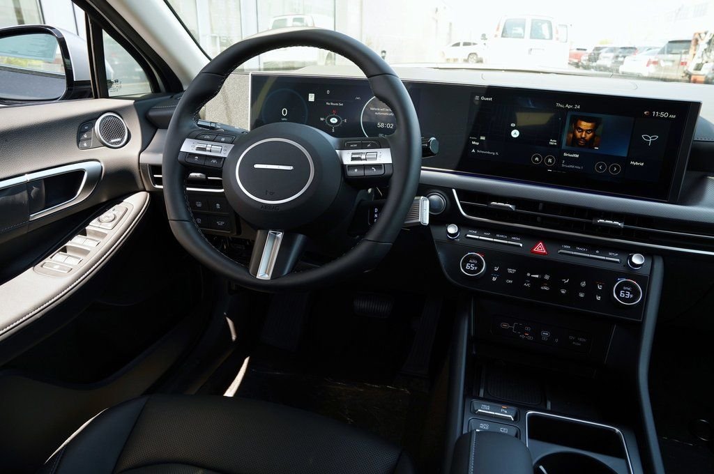 2025 Hyundai Sonata Hybrid Limited - Photo 43