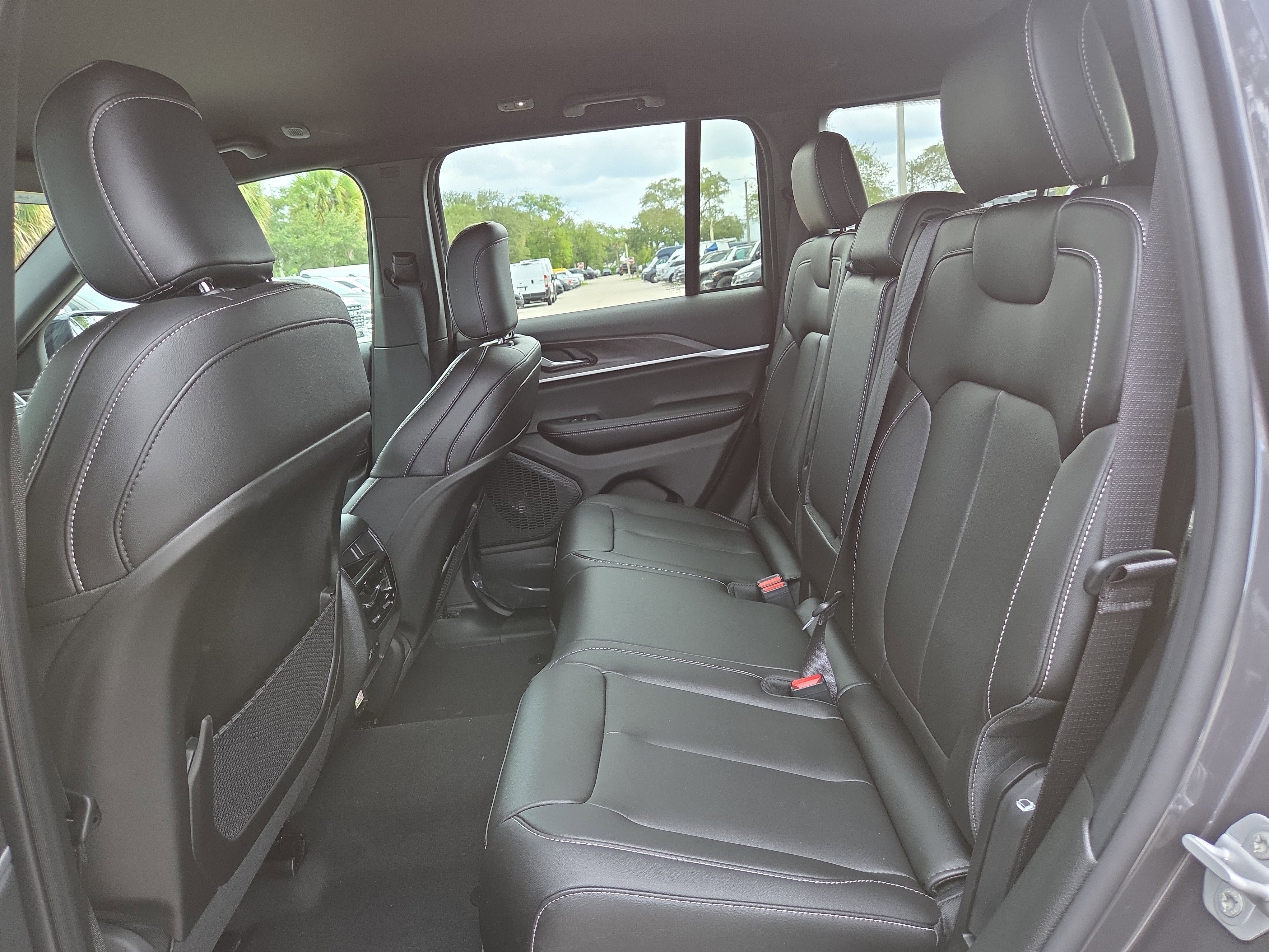 New 2025 Jeep Grand Cherokee Limited Sport Utility in Fort Pierce ...