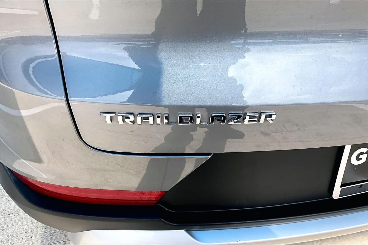 Used 2023 Sterling Gray Metallic Chevrolet LT image 10