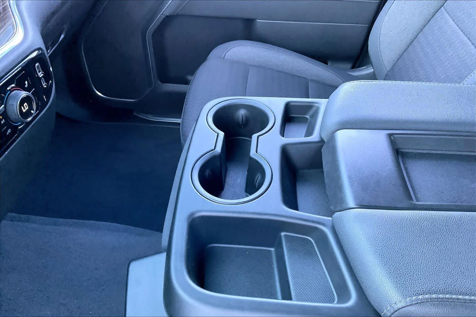 Used 2025 Summit White Chevrolet LT image 13