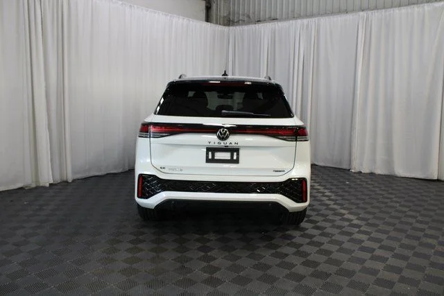 2025 Volkswagen Tiguan SE R-LINE BLACK - Photo 22