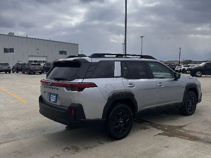 New 2026 ICE SILVER METALLIC Subaru Limited image 5