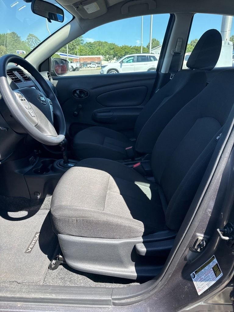 Used 2019 Gray Nissan 1.6 S Plus image 3