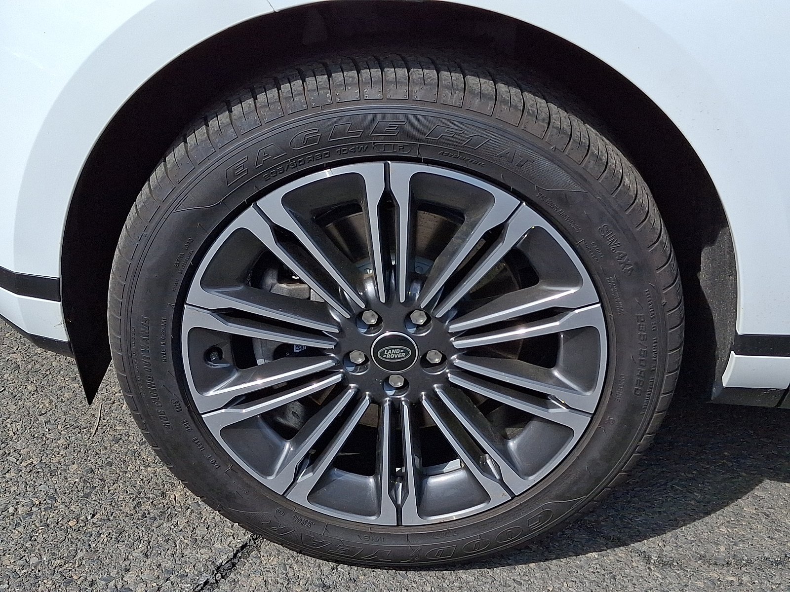 Certified Used 2026 Fuji White - 1AA Land Rover Core S image 9