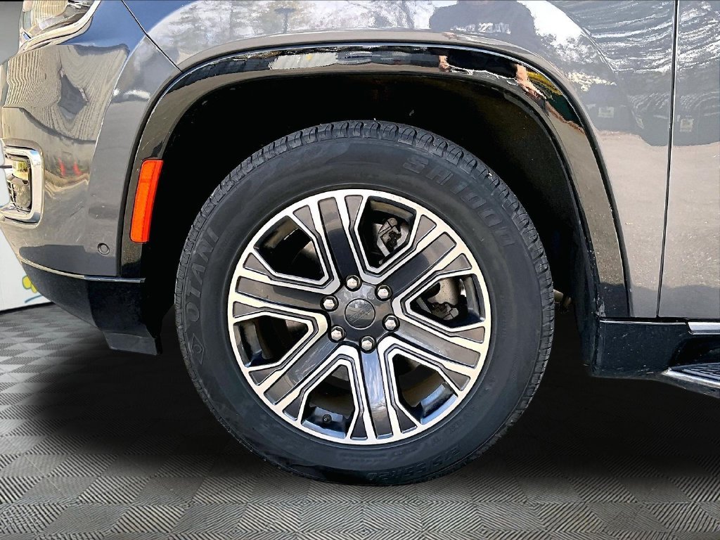 Used 2024 Metallic Jeep Series II image 7