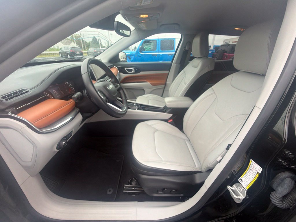 Certified Used 2022 Black Jeep Limited image 19