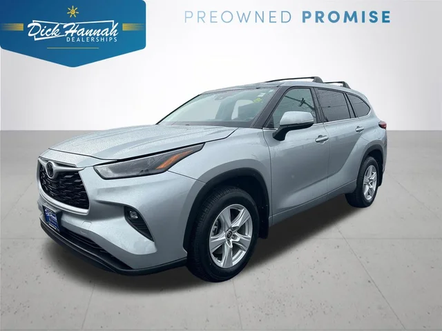 2022 Toyota Highlander LE