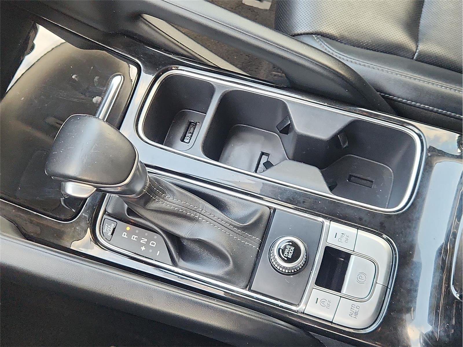 2022 Kia Telluride S - Photo 16