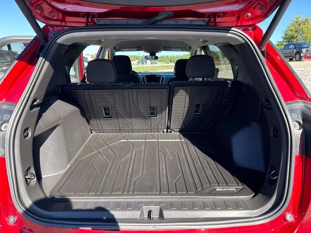 Used 2022 Red Chevrolet LT image 14