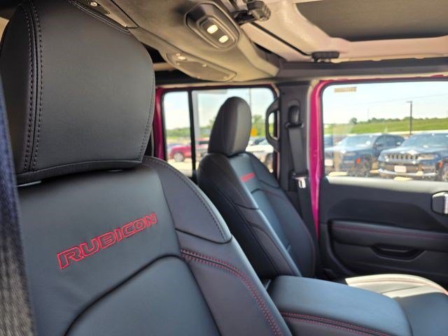 New 2026 Tuscadero Pearlcoat Jeep Rubicon image 19