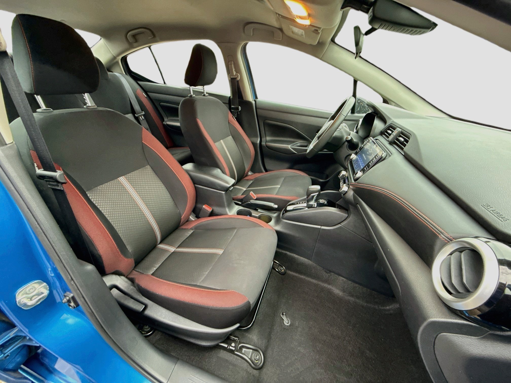 Used 2023 Electric Blue Metallic Nissan SR image 26