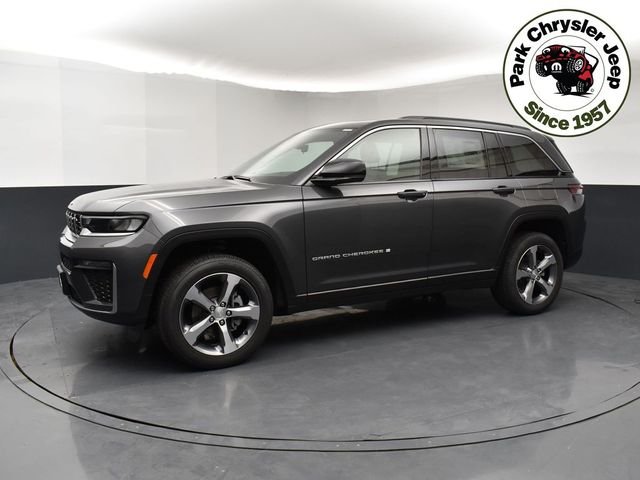 New 2026 Baltic Gray Metallic Clear-Coat Exterior Paint Jeep Limited image 3