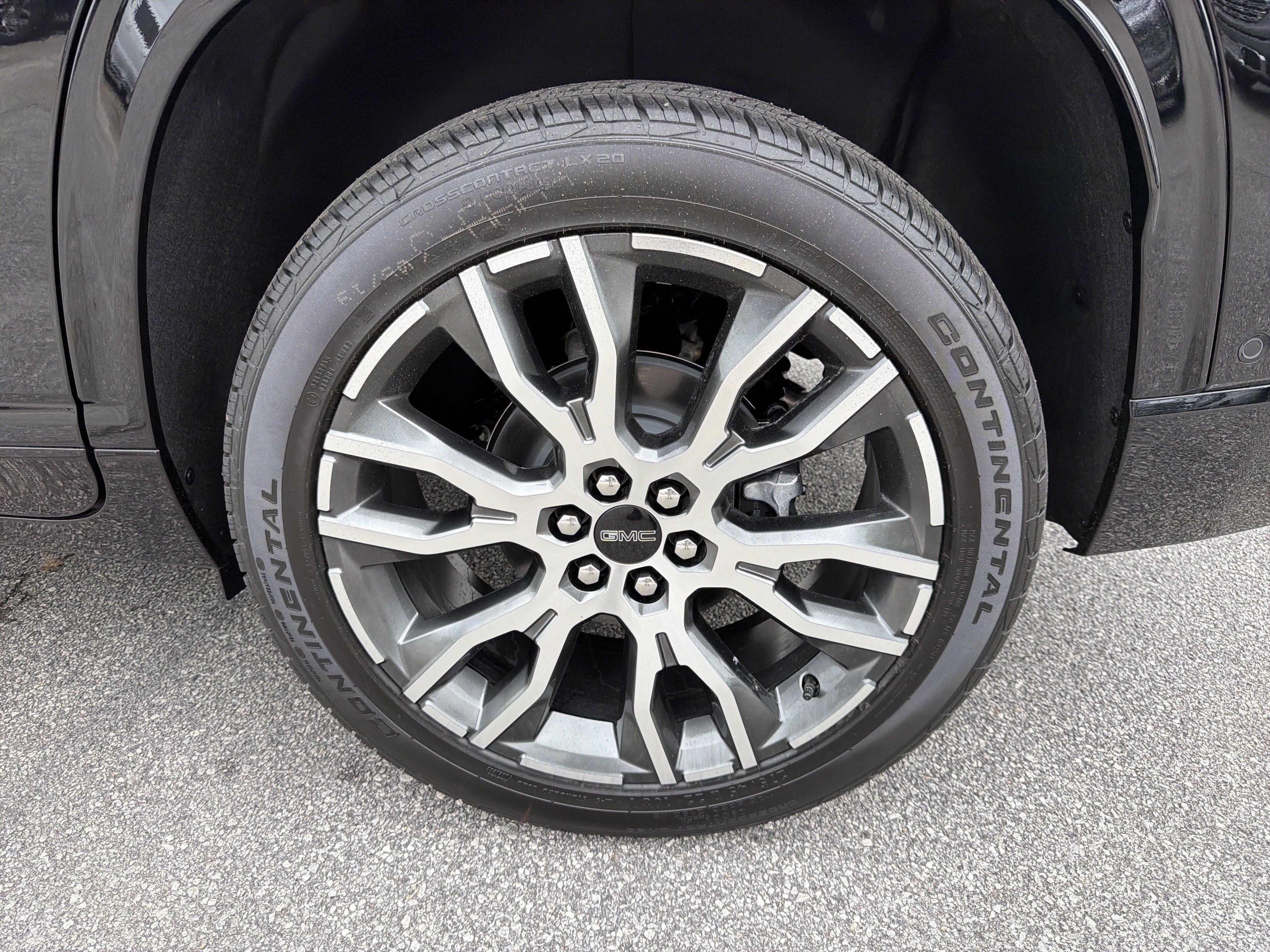 2026 GMC Acadia Denali Ultimate - Photo 19