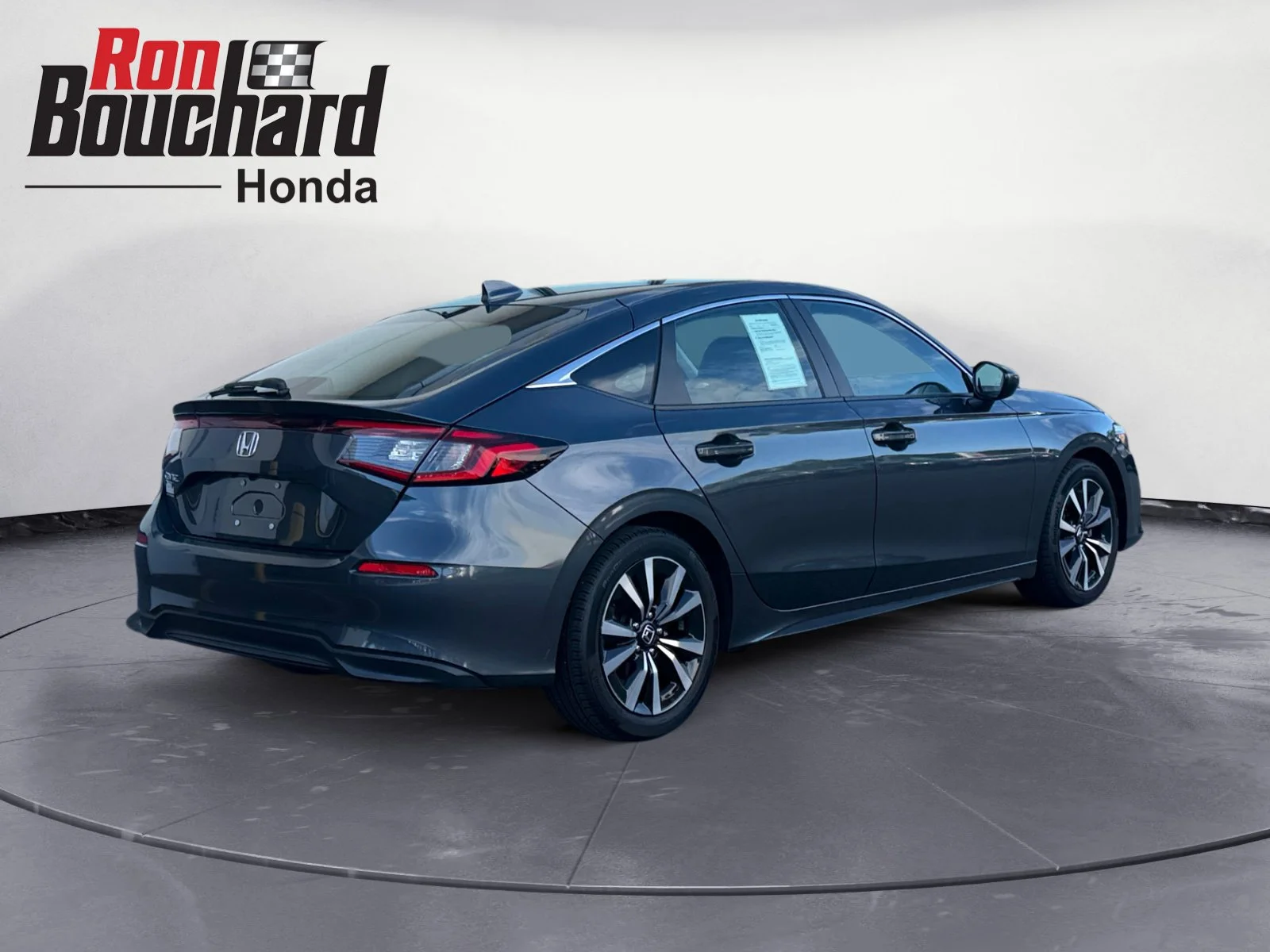 Used 2024 Gray Honda EX-L image 2