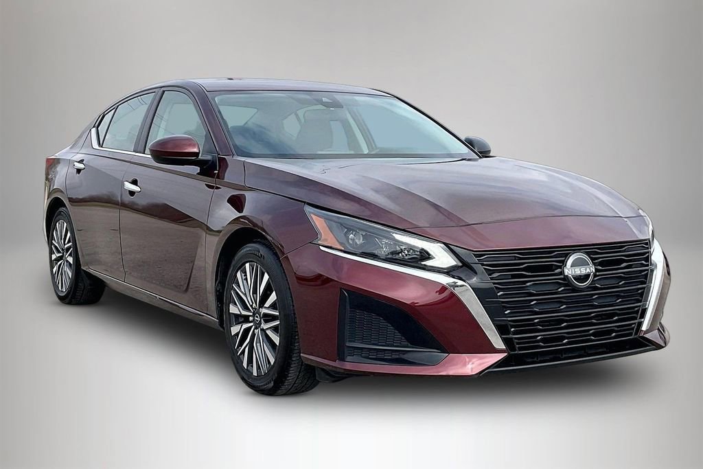 2024 Nissan Altima SV