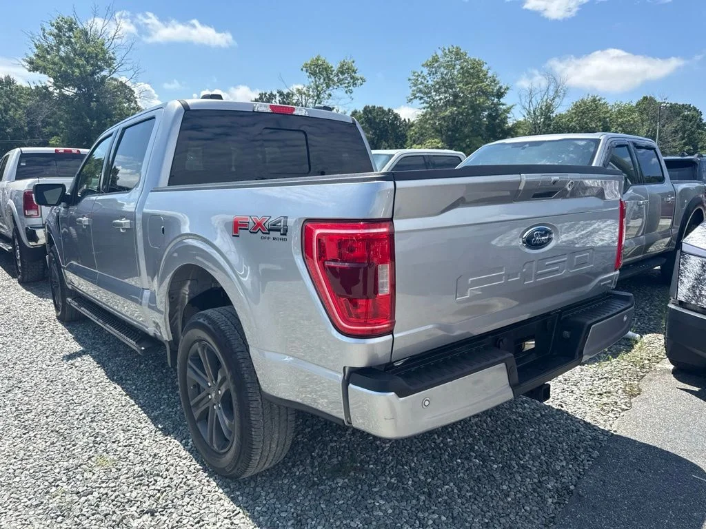 Used 2022 Silver Ford XLT image 4