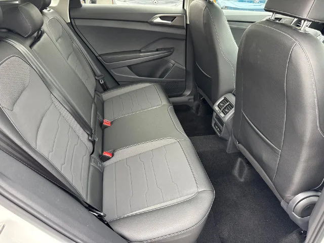 New 2026 Pure White W/Deep Black Roof Volkswagen 1.5T SE Black image 23