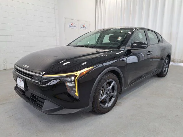 Used 2025 Black Kia LXS image 2