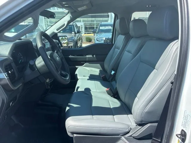 New 2026 Oxford White Ford XL image 28