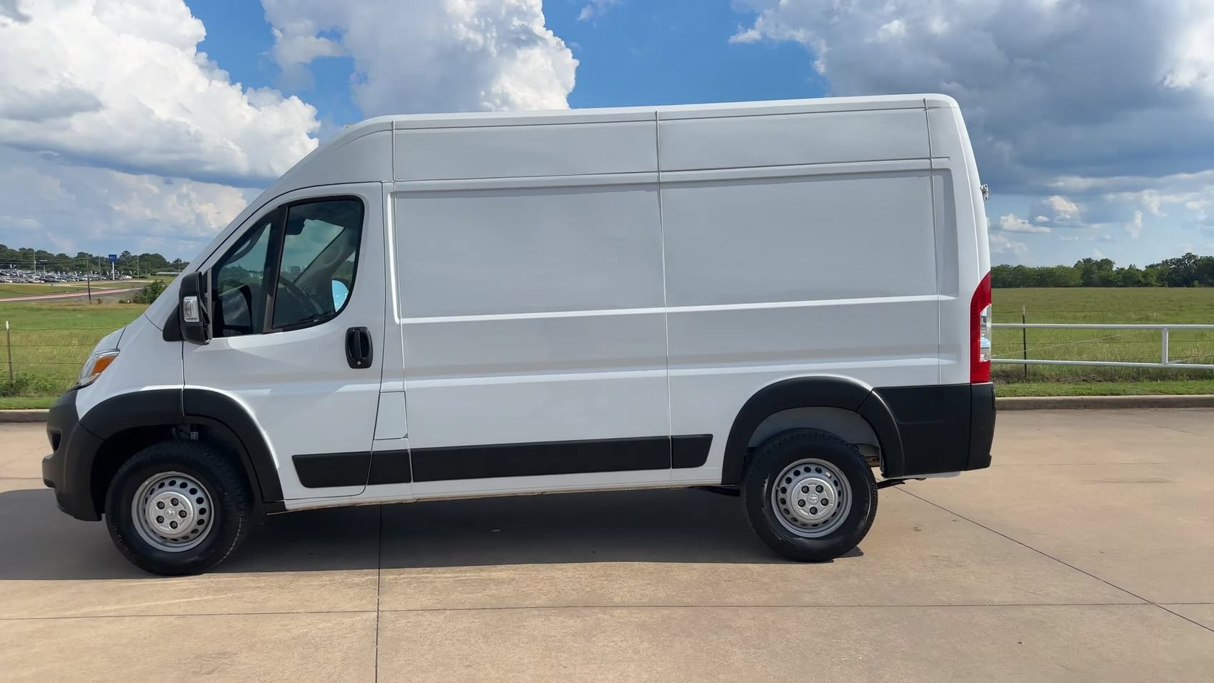 Used 2025 White Ram Tradesman image 6