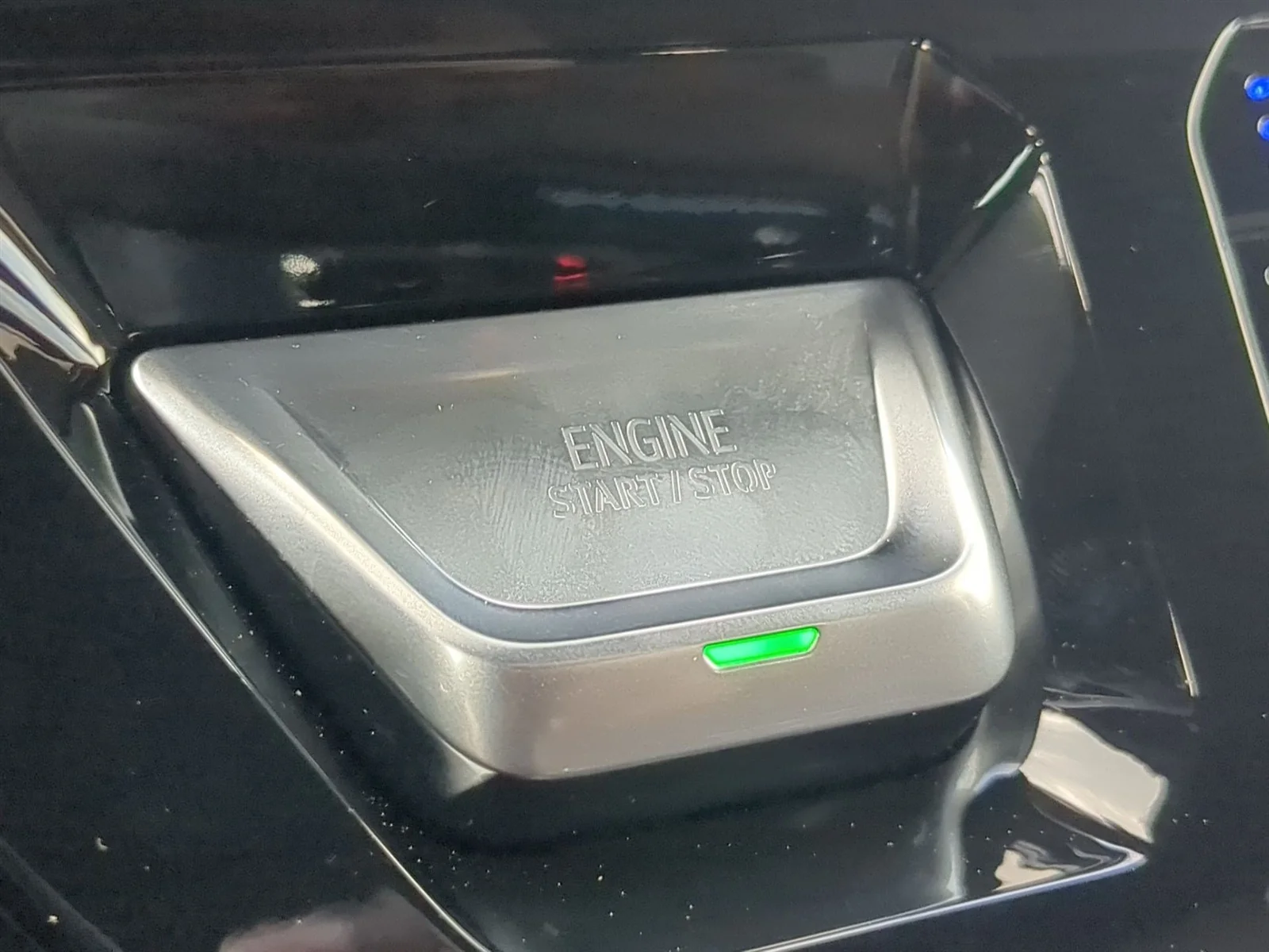 New 2026 Glacier White Tricoat GMC Denali image 41