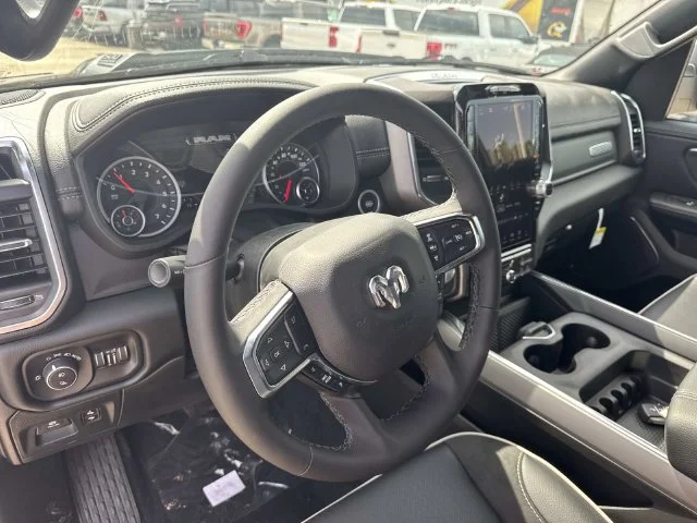 New 2026 Diamond Black Crystal Pearl-Coat Exterior Paint RAM Laramie image 19