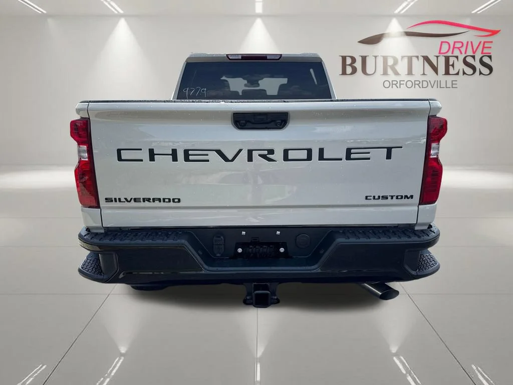 2026 Chevrolet Silverado 2500 HD Custom - Photo 6