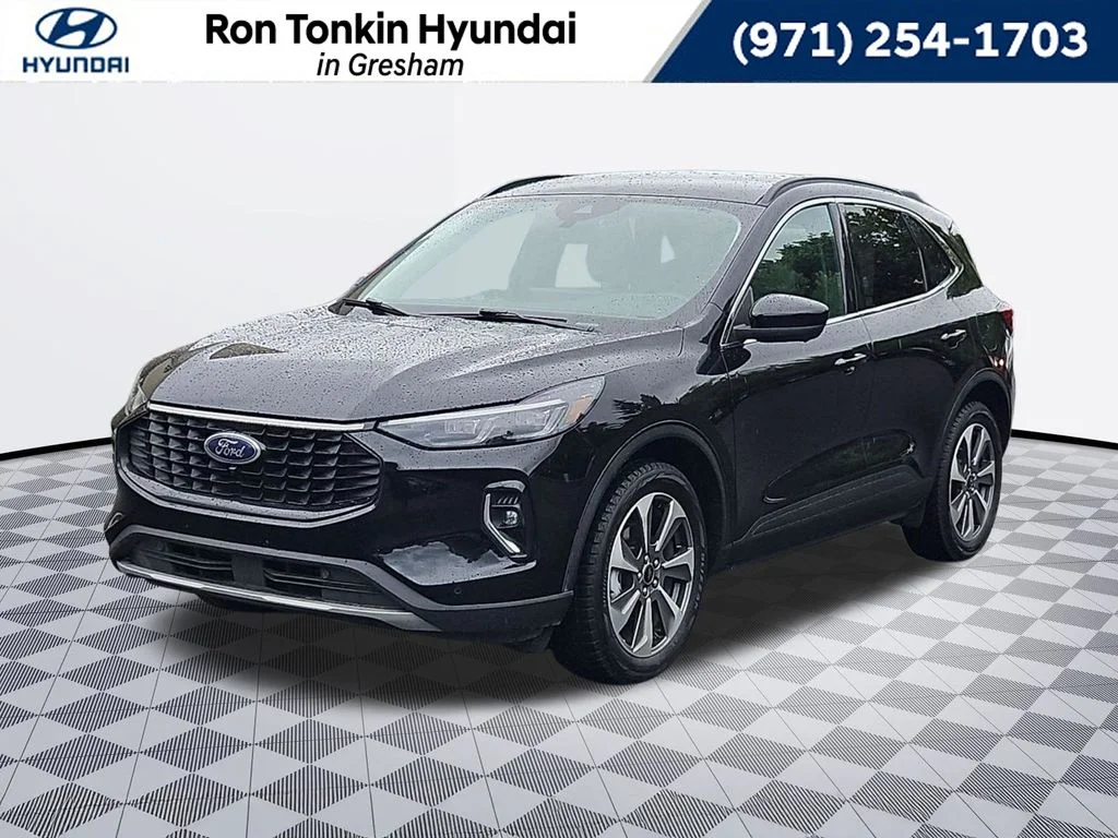 2023 Ford Escape Platinum AWD Hybrid's photo