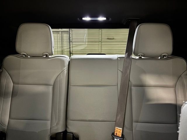 Used 2021 White GMC SLT image 21