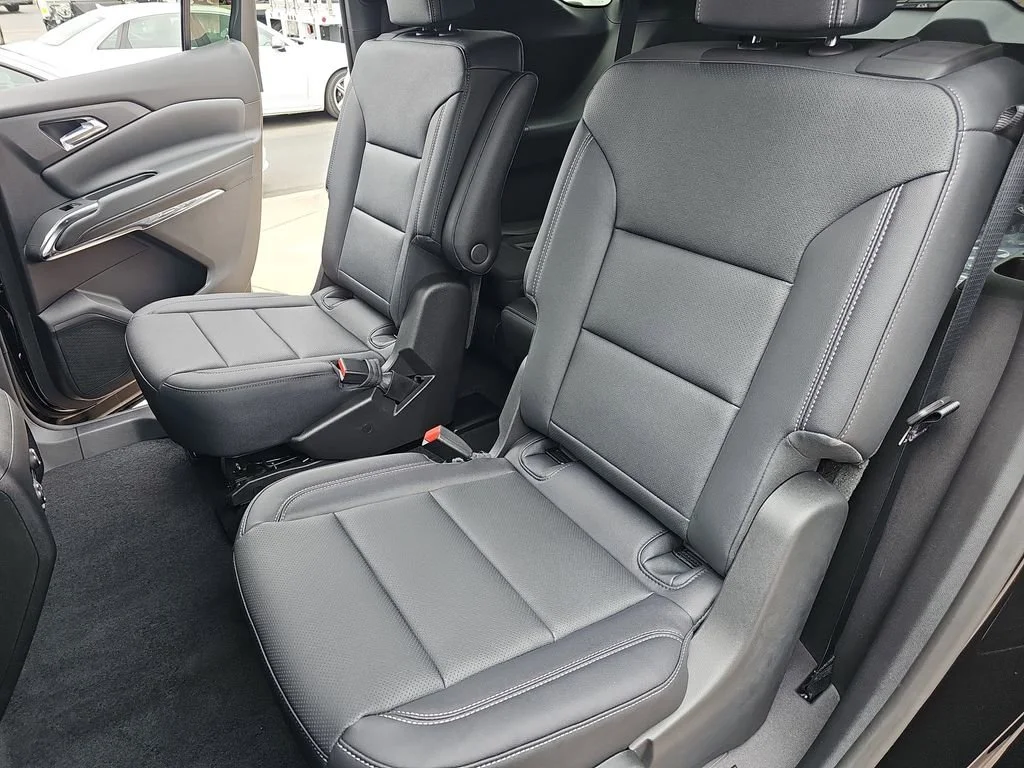 2026 Chevrolet Traverse LT - Photo 15