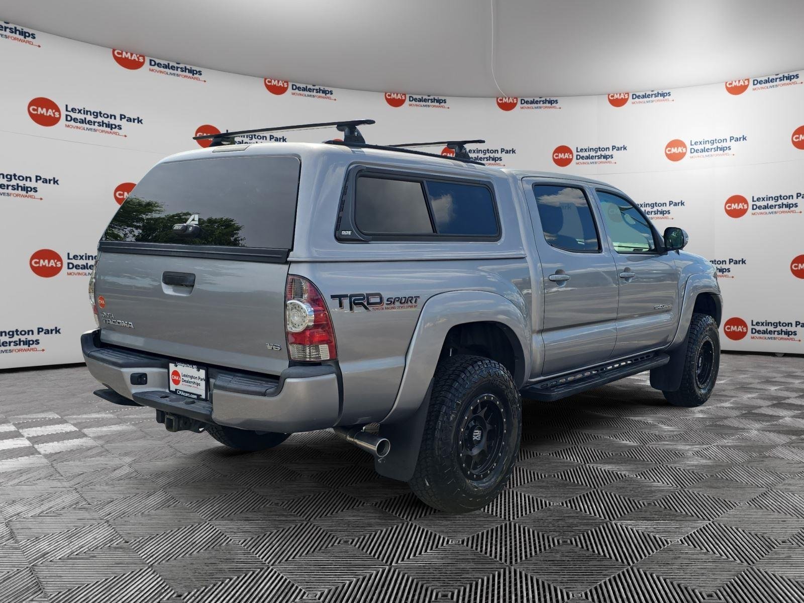 Used 2015 Silver Sky Metallic Toyota BASE image 7