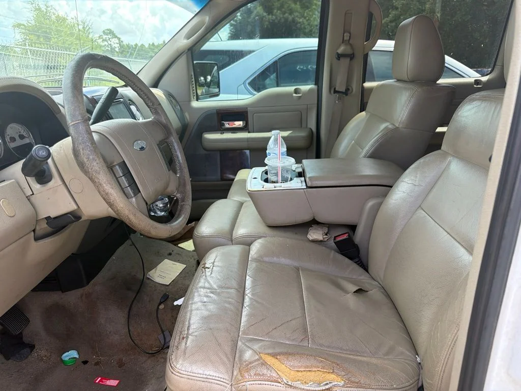 Used 2005  Ford Lariat image 3