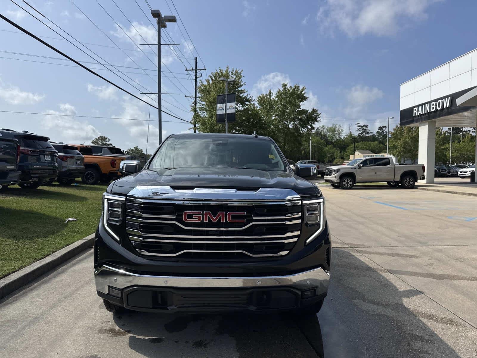 New 2026 Onyx Black GMC SLT image 2