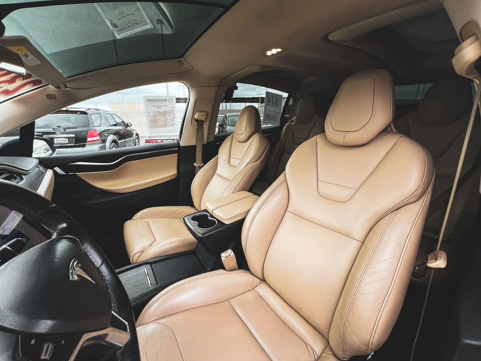 2016 Tesla Model X - Photo 14