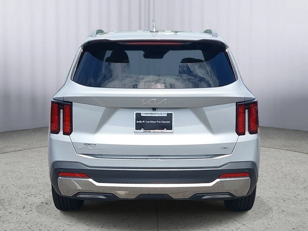 Used 2025 Silver Kia EX image 4
