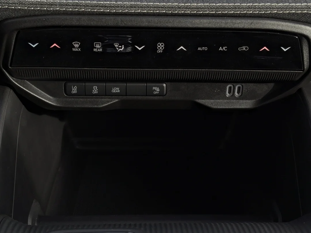 New 2026 Black Jeep Laredo - - 4x4 - Pkg 23F - Diamond Black Paint - Compact Spare - 1.6L Turbo Hybrid & More! image 22