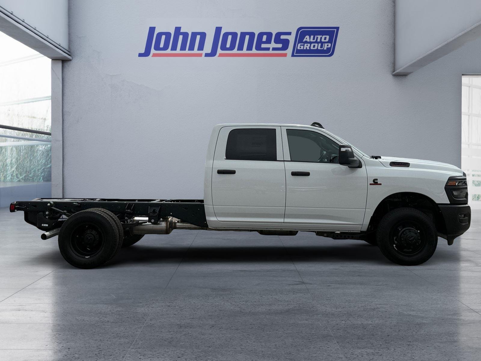 New 2026 Bright White Clear-Coat Exterior Paint RAM Tradesman image 6
