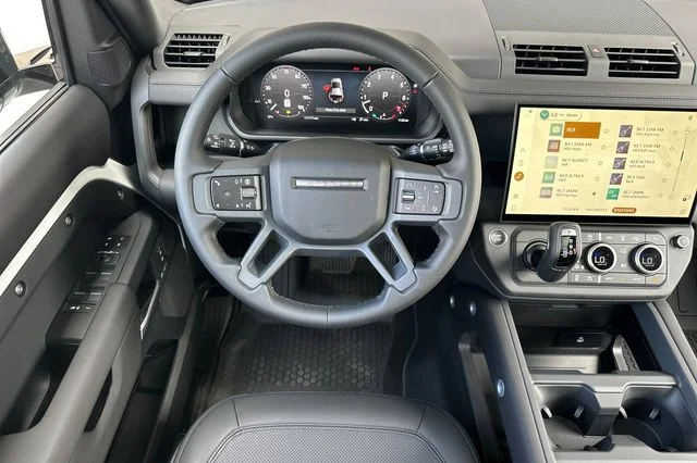 New 2026 Fuji White Land Rover X-Dynamic SE image 13