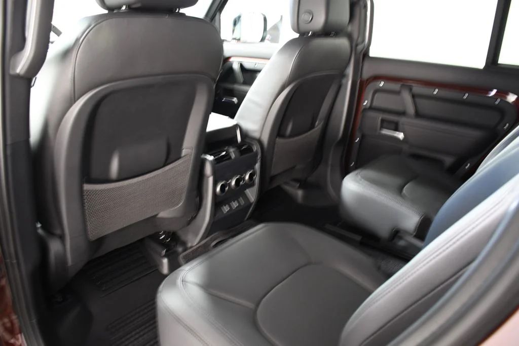 New 2026 Sedona Red Land Rover X-Dynamic SE image 27