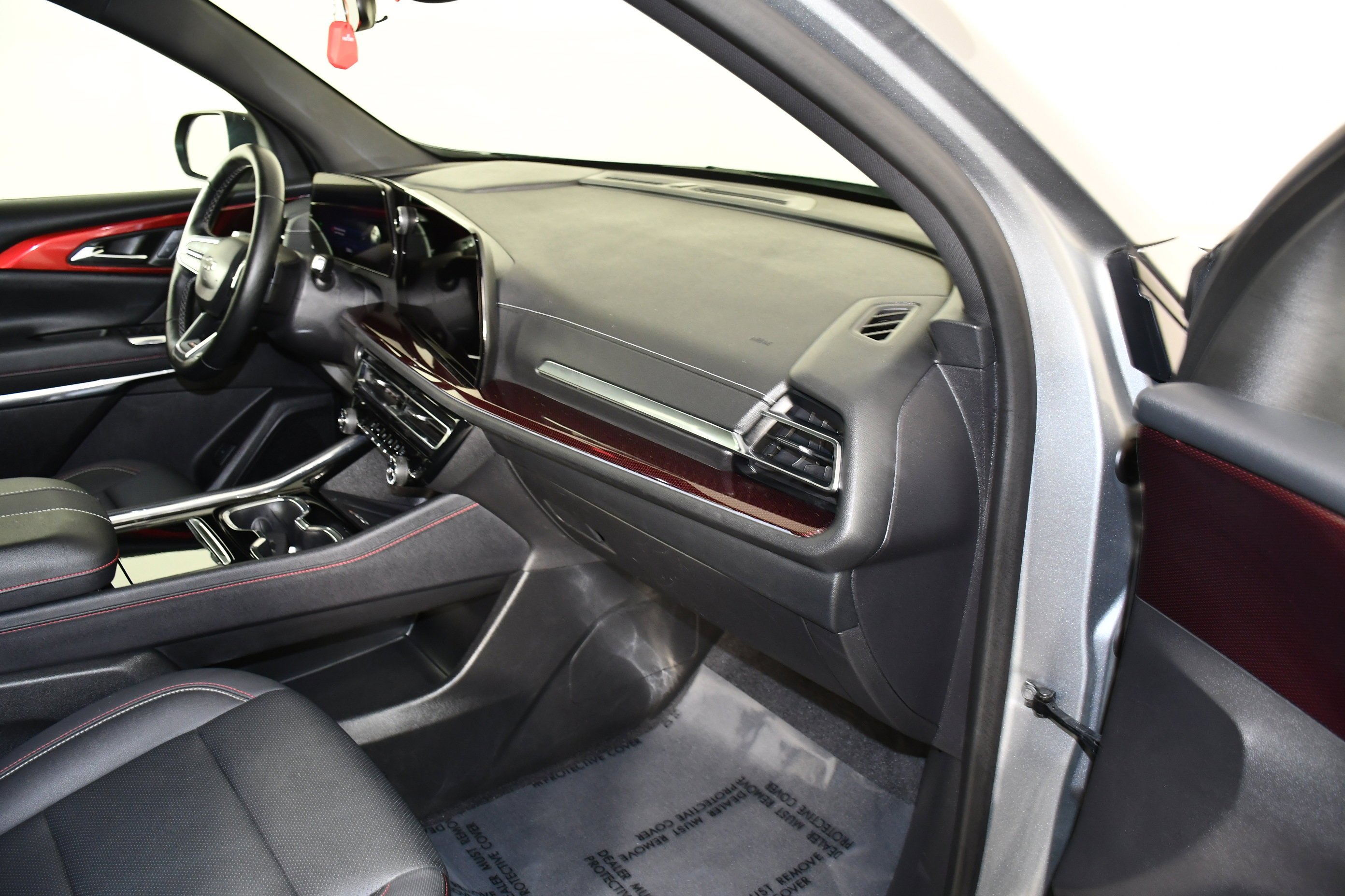 Used 2025 Sterling Gray Metallic Chevrolet AWD Z71 image 38