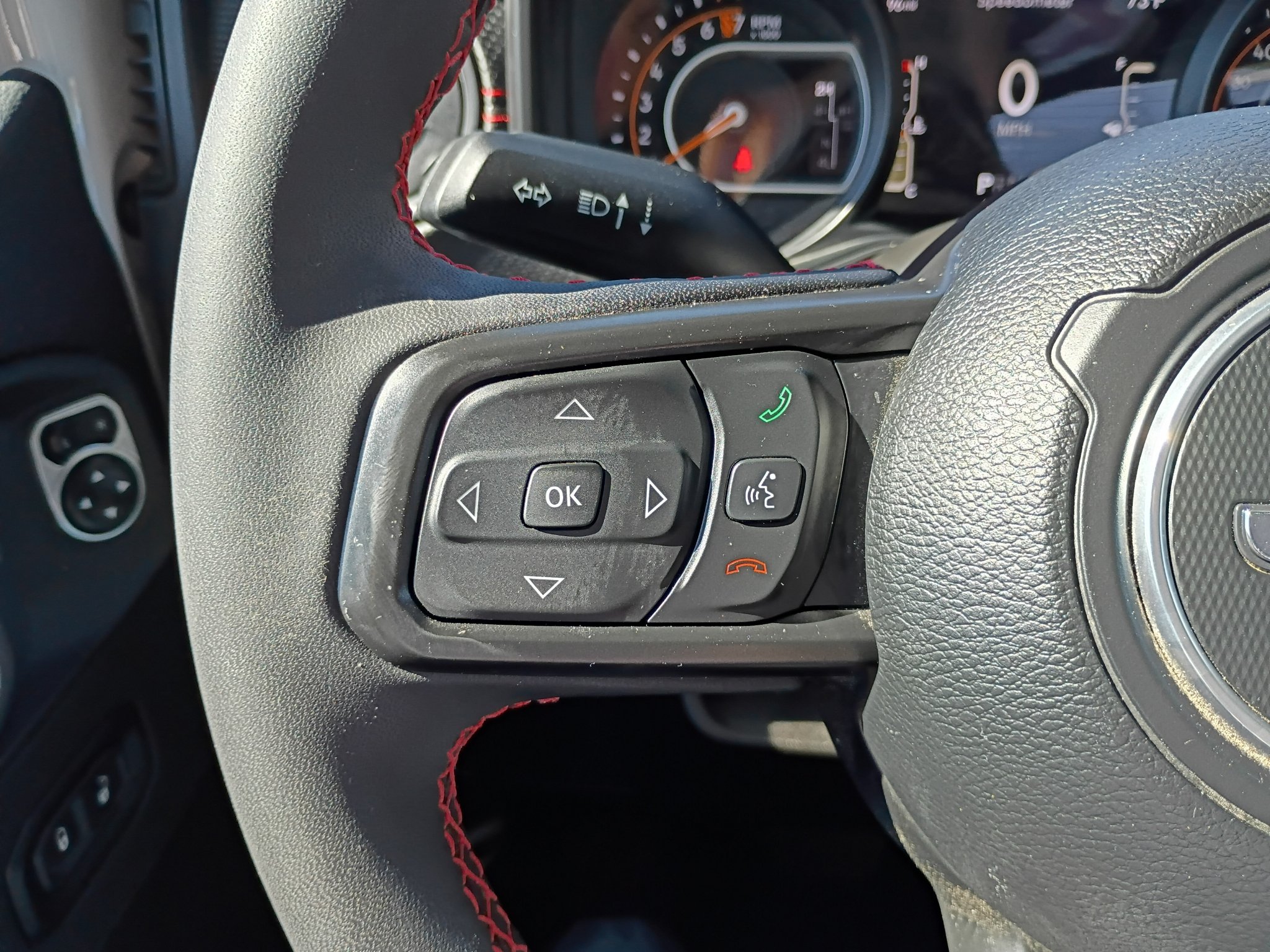 Used 2024 Bright White Clearcoat Jeep Rubicon X image 29