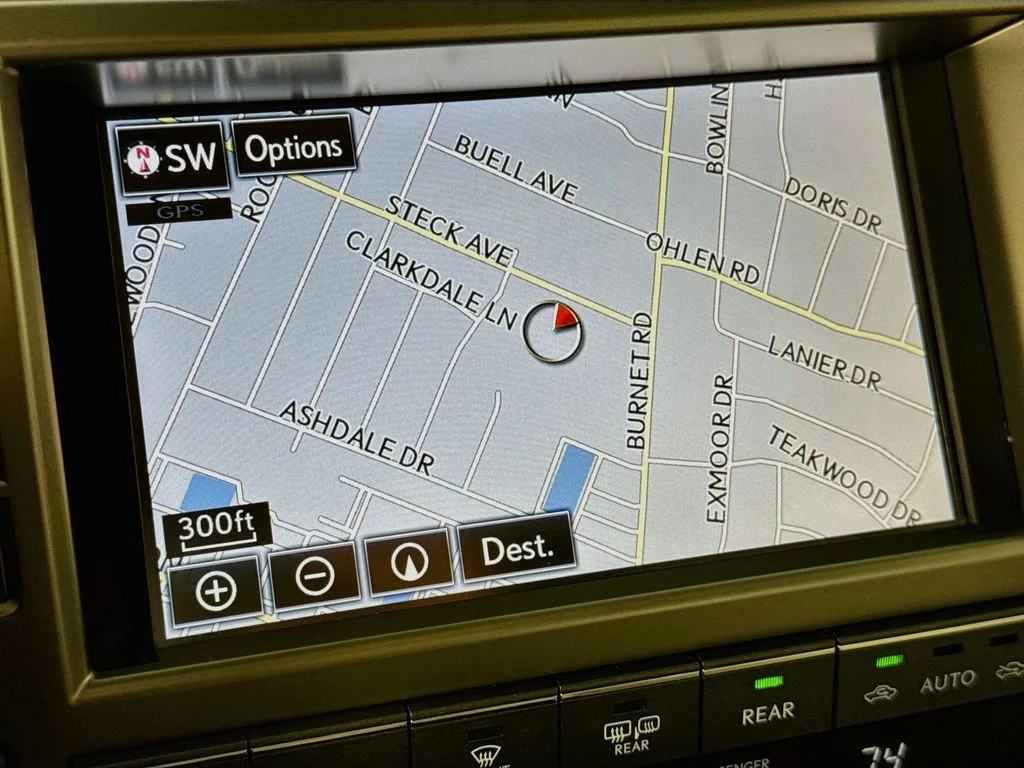 Used 2018 Silver Lexus 460 image 17
